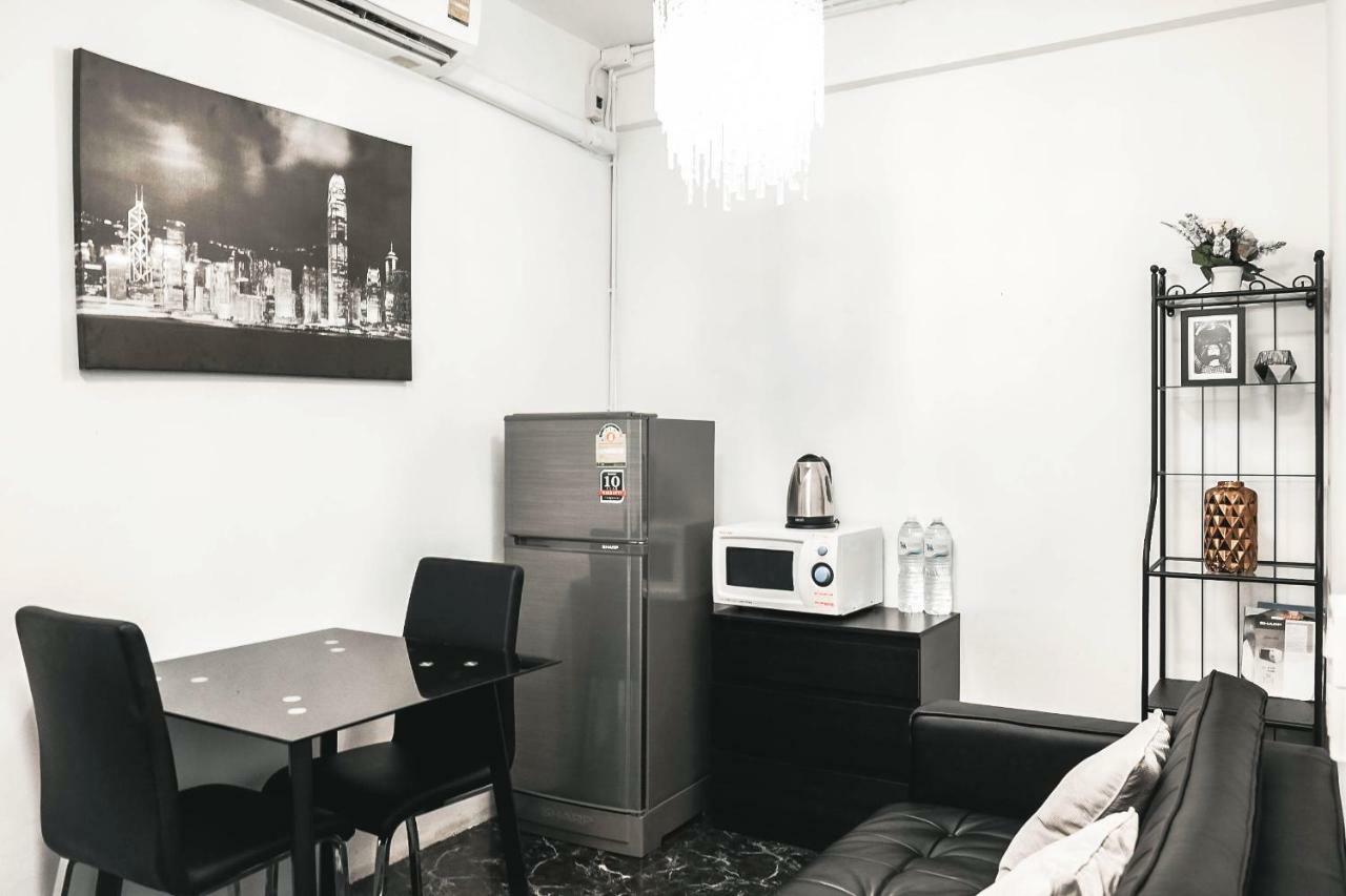Yeehaa Hotel Bangkok Exteriör bild
