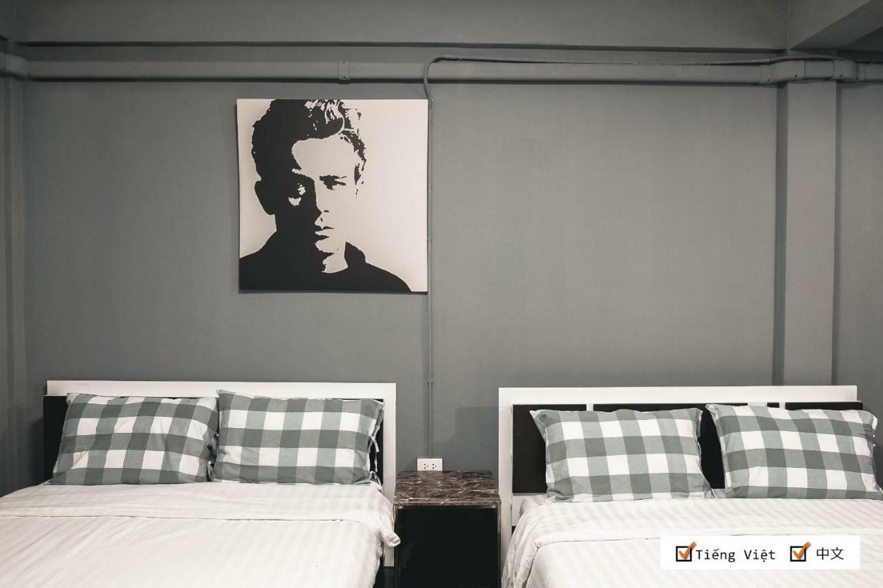 Yeehaa Hotel Bangkok Exteriör bild